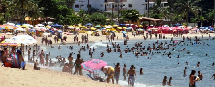 Com eventos e alta temperatura, Caraguatatuba registra 64% de ocupação hoteleira e tem final de semana movimentado