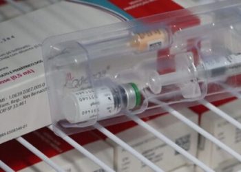 Com doses abaixo do esperado, Caraguatatuba agenda vacina contra dengue em jovens de 10 a 14 anos