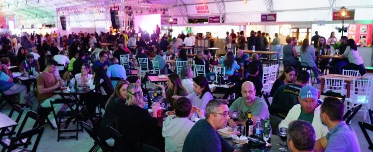 Prefeitura abre chamamento para empresas que queiram patrocinar e expor no 6º Festival Jazz & Vinhos