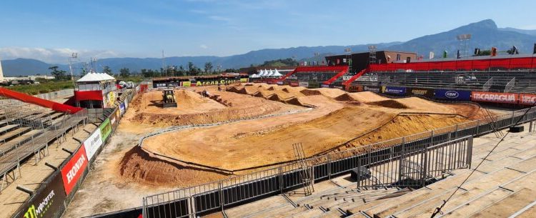 Tudo pronto para 1ª Etapa do Arena Cross em Caraguatatuba