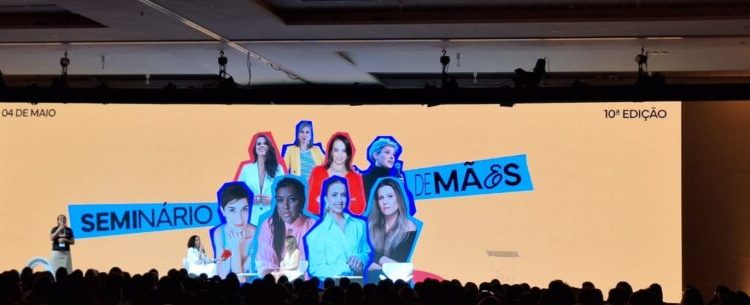 Prefeitura de Caraguatatuba leva mães atendidas pelo CREAS no 10º Seminário Internacional de Mães em São Paulo