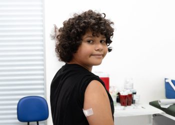 Bertioga amplia vacinação contra a dengue para pessoas de 10 a 14 anos