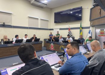 Câmara Municipal aprova projeto de lei para homenagear cantor Irlone Ramos dos Santos