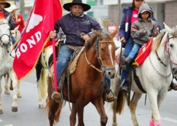 Tradicional Cavalgada marca encerramento da 33ª Festa do Divino Espírito Santo de Caraguatatuba