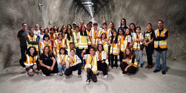 Jovens Vereadores participam de visita monitorada na Tamoios