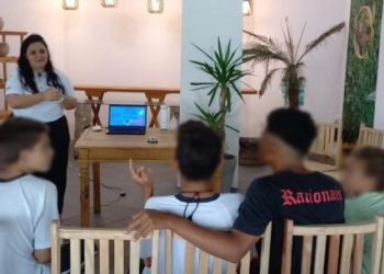 Caraguatatuba oferece oficinas e palestras para crianças em situação de vulnerabilidade
