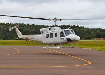 Governo não recusou ajuda do Uruguai: helicóptero do país ajuda nas operações de resgate do RS