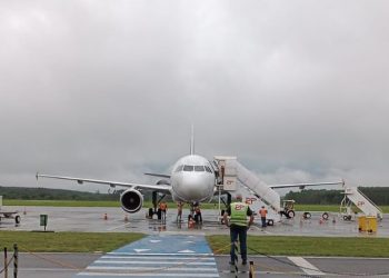 Voos comerciais começam a chegar ao RS após anúncio de malha aérea emergencial