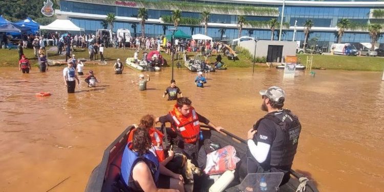 Número de resgatados no Rio Grande do Sul sobe para 46 mil
