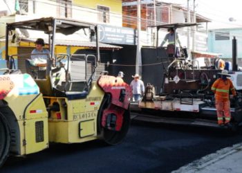 Prefeitura executa obras de recapeamento em vários bairros