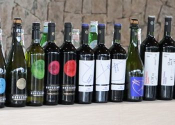 Estabelecimentos do 6º Festival Jazz & Vinhos fazem degustação dos produtos comercializados no evento