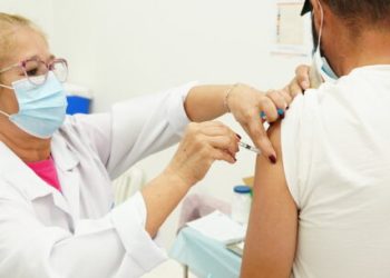 Sábado é ‘Dia D de Vacinação’ para toda população de Caraguatatuba