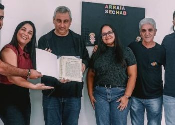 Prefeitura de Caraguatatuba entrega títulos de regularização fundiária do núcleo Máximo