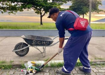 Prefeitura de Caraguatatuba chama mais bolsistas do PEAD para atuar na limpeza urbana  A Prefeitura de Caraguatatuba convocou mais dois bolsistas do Programa Emerg