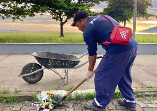 Prefeitura de Caraguatatuba chama mais bolsistas do PEAD para atuar na limpeza urbana  A Prefeitura de Caraguatatuba convocou mais dois bolsistas do Programa Emerg