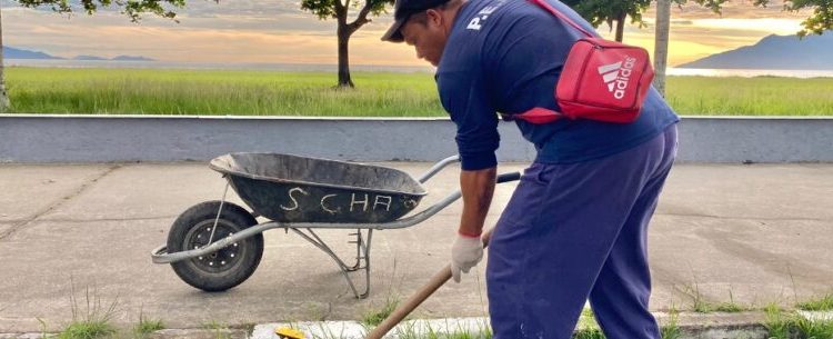 Prefeitura de Caraguatatuba chama mais bolsistas do PEAD para atuar na limpeza urbana