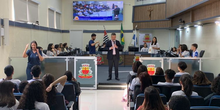 Câmara Jovem: proposituras voltadas a inclusão de PCDs são aprovadas na terceira sessão ordinária do programa