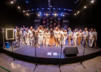 Teatro Mario Covas apresenta “Cantando Elis“ do Coral Associação Sabesp 