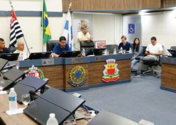 Revisões do PPA 2025 e LDO 2025 de Caraguatatuba são aprovadas na Câmara Municipal