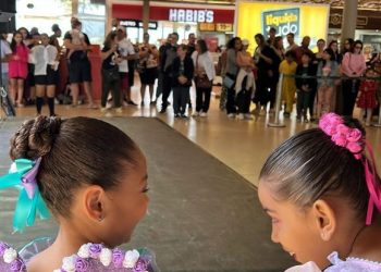 Dias de dança nos corredores do Serramar Shopping