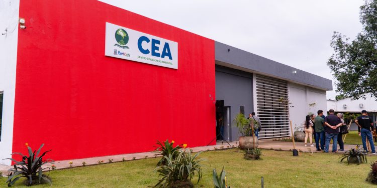 Centro de Educação Ambiental de Bertioga promove oficina para artesãos