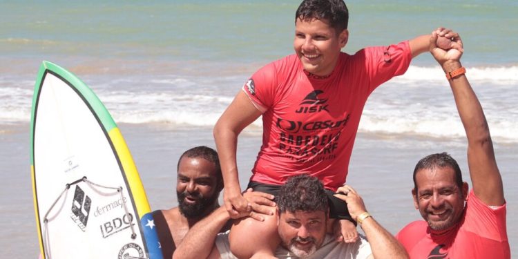 Davi Teixeira vai em busca do seu quarto título mundial