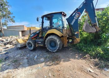 Prefeitura de Caraguatatuba impede mais uma tentativa de invasão em área pública no Golfinhos