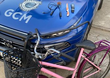 GCM de Caraguatatuba prende em flagrante indivíduo por roubo de bicicleta e recebe elogios por salvar pet das ruas