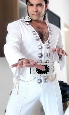 Véios Band e Loo Felix, cover oficial de Elvis Presley, relembram grandes sucesso da música na segunda semana de shows acústicos do Palco CenterVale