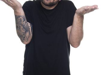  Stand-Up Comedy gratuito segue divertindo público do Litoral Norte