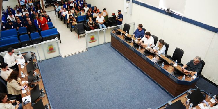 Secretaria de Saúde de Caraguatatuba presta contas de ações do 2º quadrimestre e destaca mais de 500 mil atendimentos