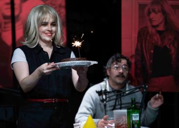 Teatro do Fim do Mundo apresenta o espetáculo “O Caso Meinhof” no SESI Santos