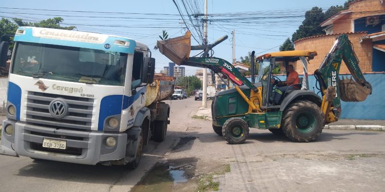 Prefeitura de Caraguatatuba intensifica ações de limpeza em vários bairros