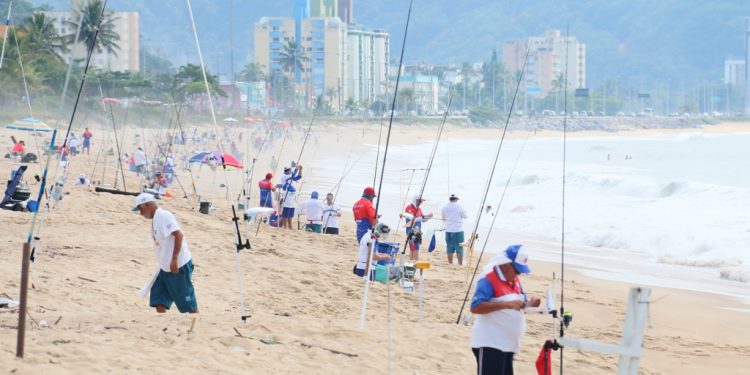 3º Campeonato Brasileiro de Pesca Interclubes é neste final de semana na praia do Massaguaçu