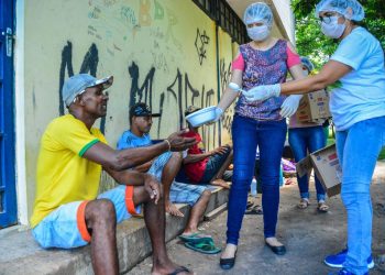 Evento gratuito aborda proteção social da população em situação de rua no Brasil