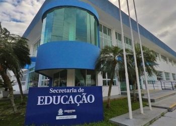 Caraguatatuba sedia o 1º Forum Educacional do Litoral Norte lotando o TMC com profissionais da área