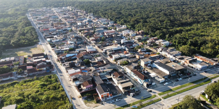 Mais famílias do Ana Paula receberão títulos de regularização nesta quarta-feira, 2, em Bertioga (SP)
