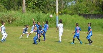 Copa da Criança de Futebol Campo entra nas quartas de final em Caraguatatuba