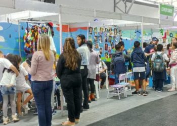Vem aí a 14ª Feira Literária de Caraguatatuba, de 30 de outubro a 1º de novembro, na Praça da Cultura