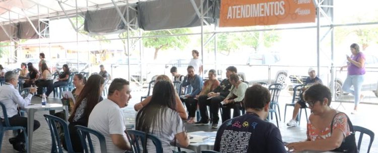 Inscrições para 400 vagas do 7º Mutirão do Emprego terminam sexta-feira