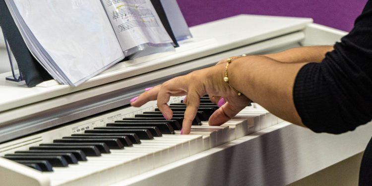 Amostra de piano promete emocionar e alegrar público nesta sexta (18) em Bertioga