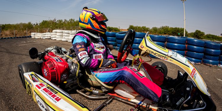 Anna Luiza Pimpão faz boa escalada no Brasileiro de Kart