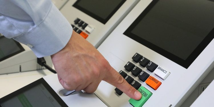 Prefeitura de Caraguatatuba disporá de transporte gratuito de ônibus durante o dia de votação