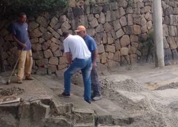 Prefeitura corrige erosão provocada pelas chuvas na faixa de areia da Prainha