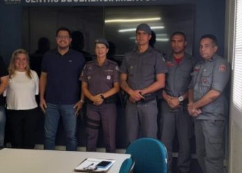 Prefeito de Caraguatatuba e Comando da PM alinham estratégias para Operação Verão 2024/2025