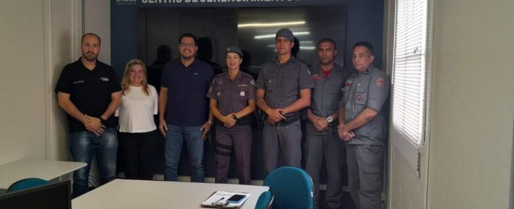 Prefeito de Caraguatatuba e Comando da PM alinham estratégias para Operação Verão 2024/2025