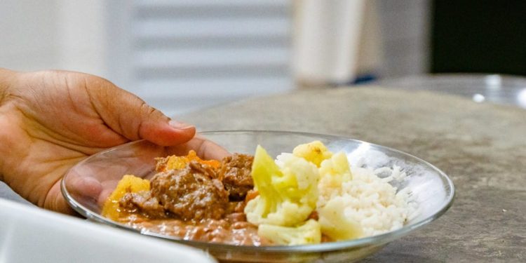 Dia Nacional da Alimentação nas Escolas: Bertioga fornece aproximadamente 26 mil refeições diárias