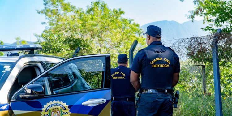 GCM de Bertioga faz flagrante de tentativa de assalto