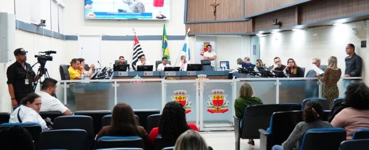 Orçamento de 2025 vai para votação em dois turnos na Câmara de Caraguatatuba