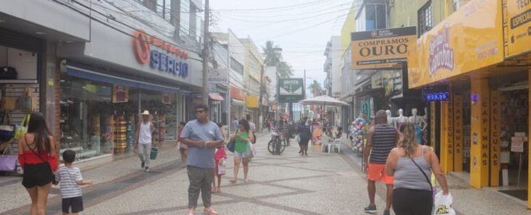 Procon de Caraguatatuba faz pesquisa de preços com foco na Black Friday de 2024